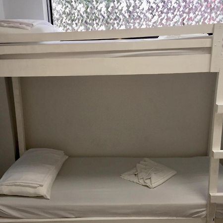 Ziet Hotel Mambajao Szoba fotó